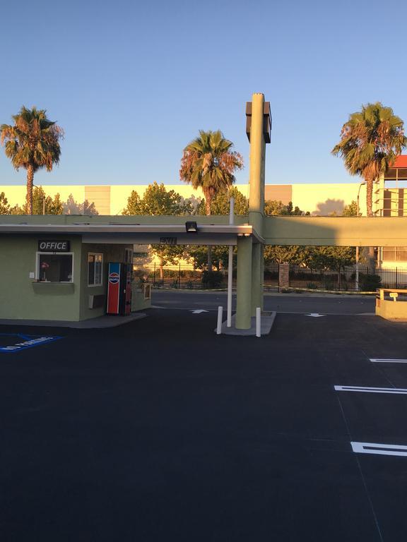 Town House Motel Lynwood Εξωτερικό φωτογραφία