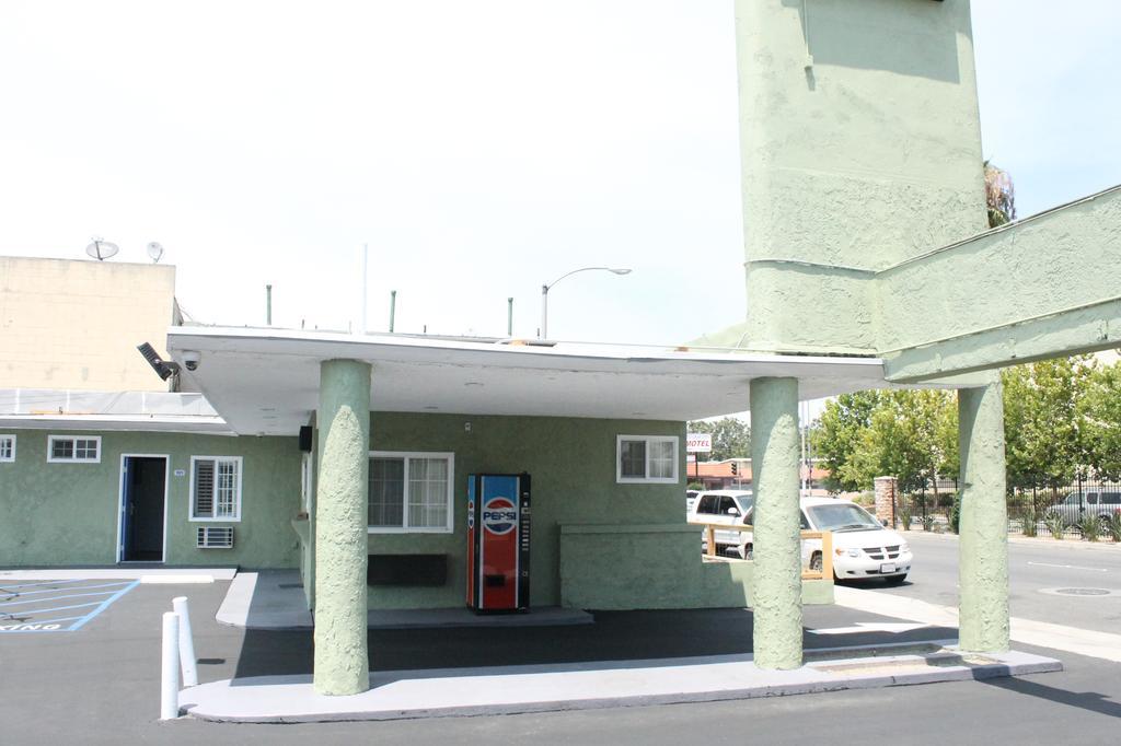 Town House Motel Lynwood Εξωτερικό φωτογραφία