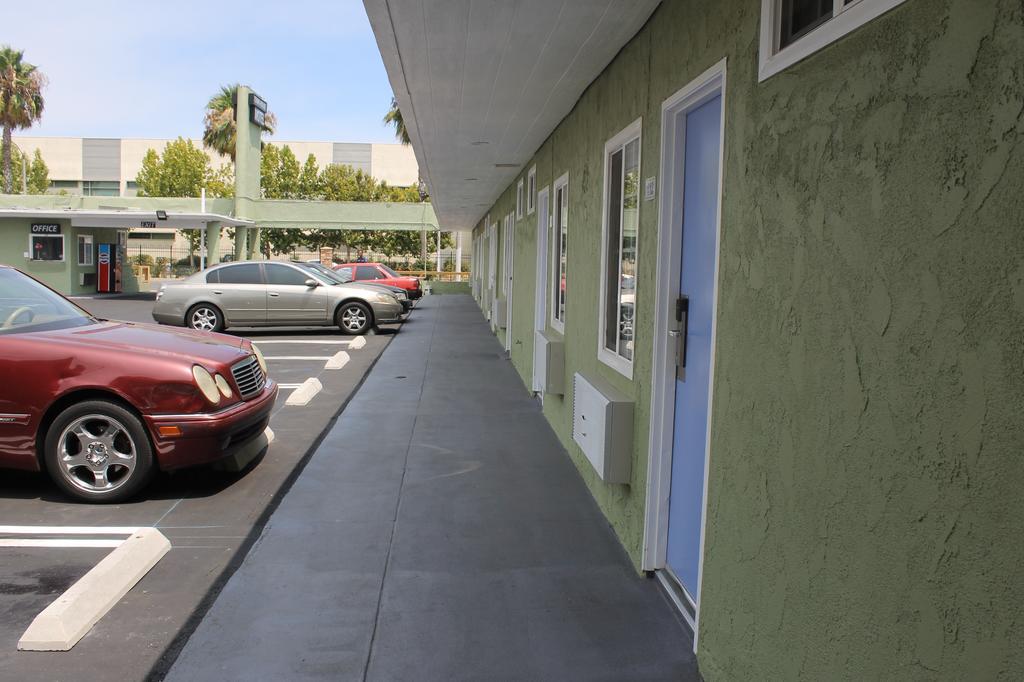 Town House Motel Lynwood Εξωτερικό φωτογραφία